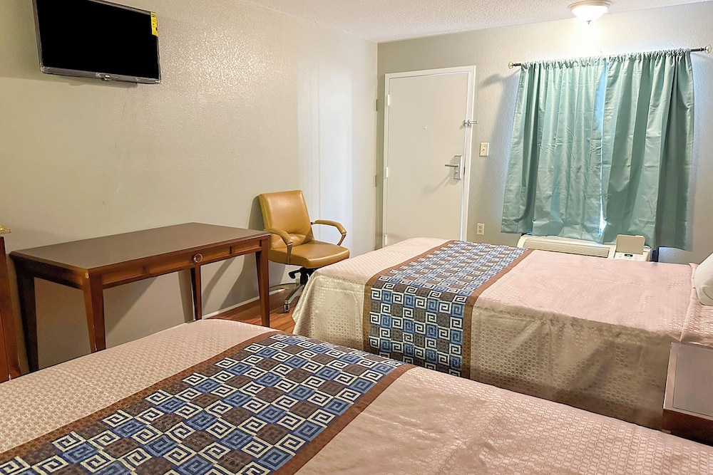 Hahira Inn By OYO near Valdosta - photo 36