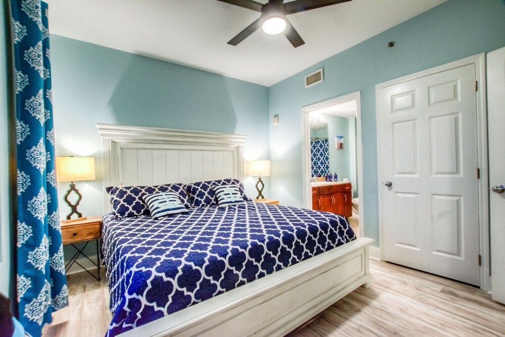 Laketown Wharf Resort by Aneliya's Rentals - photo 155