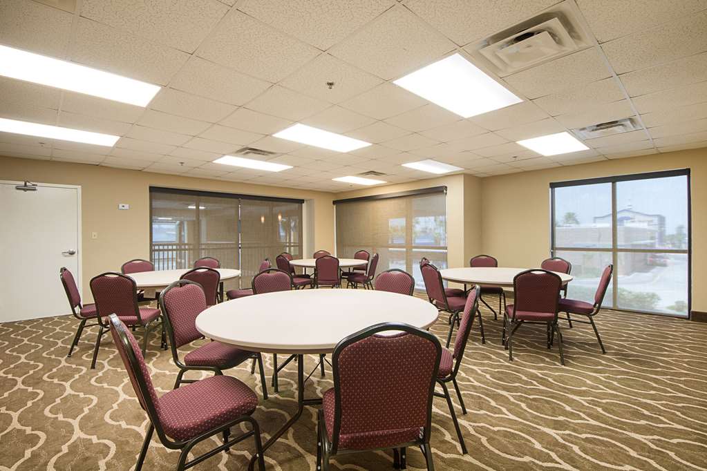 Comfort Suites Beachside - photo 43