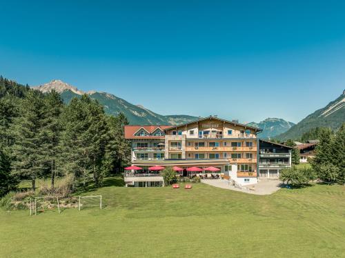 Hotel Föhrenhof pet-friendly hotel Stanzach