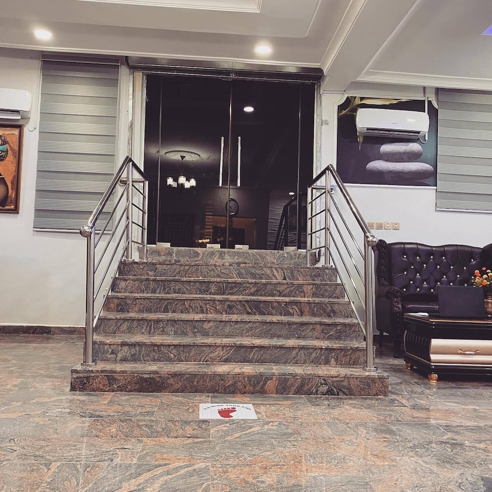 House 919 Suites And Apartments — 4-Star Luxury Hotel in Abuja, Nigeria