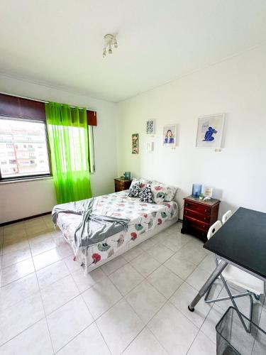 Big Sunset Private Room — Oeiras