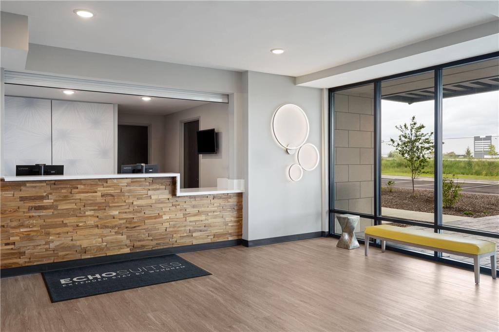 ECHO Suites Extended Stay by Wyndham Indianapolis AmeriPlex - photo 8