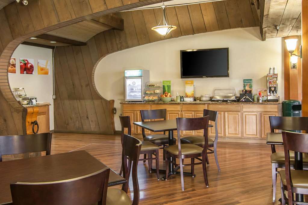 Quality Inn & Suites at Coos Bay - photo 25