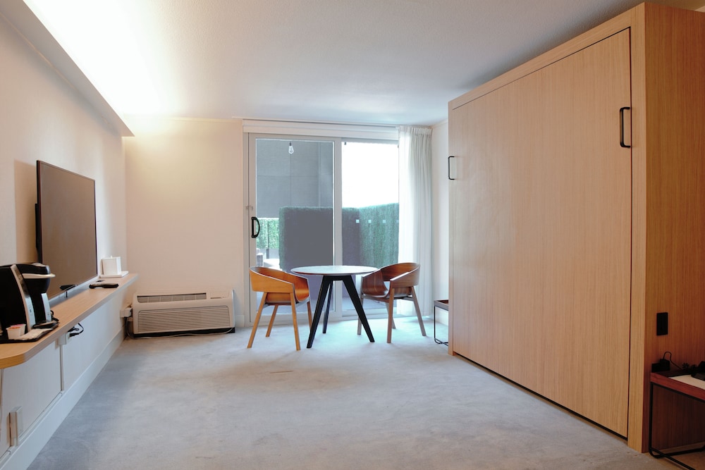 BEI San Francisco Trademark Collection by Wyndham - photo 25