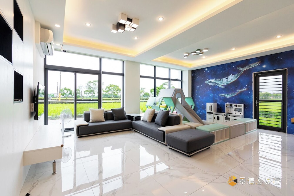 Wunan Zoo Family Homestay Hall 1 — 4-Star Luxury Hotel in Yilan, Republic of China Taiwan