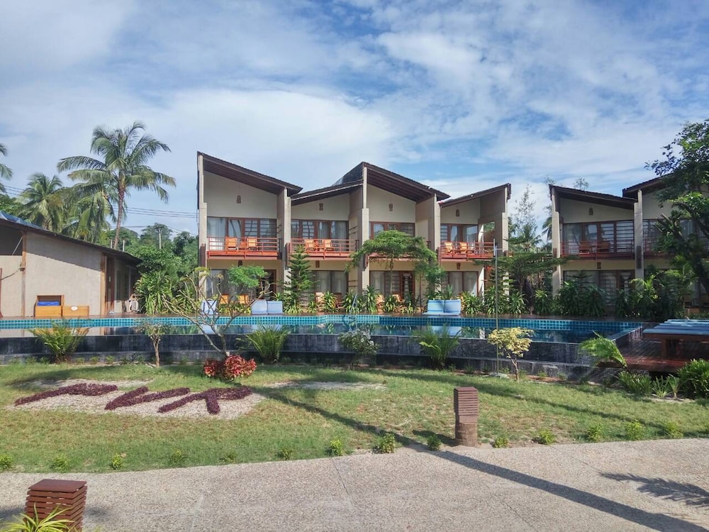 Pleasant View Resort in Unknown City, Myanmar