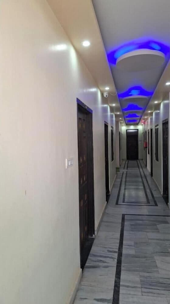 Hotel shri ram krishna mahal in Ajodhya, India