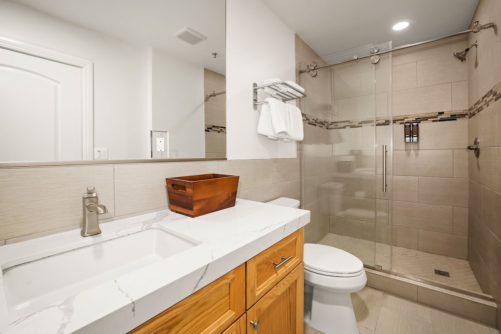 Hotel Huntington - photo 25