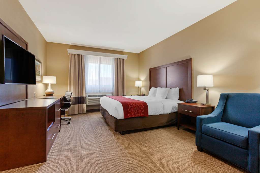 Comfort Inn & Suites Page at Lake Powell - photo 9