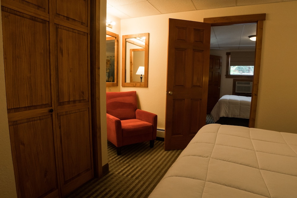 Silver Moon Inn - photo 13