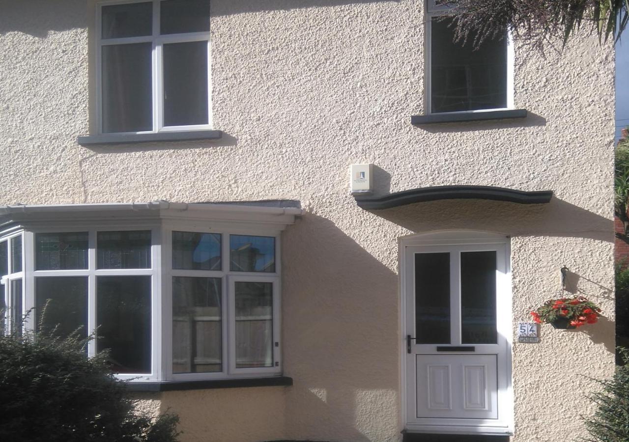Simon's Cosy House — 4-Star Luxury Hotel in Bangor, United Kingdom