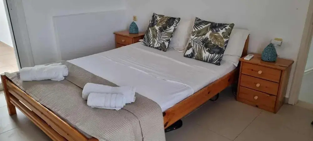 Plaka sleeps4 parking pool hottub seaviews — Agios Nikolaos — photo 3