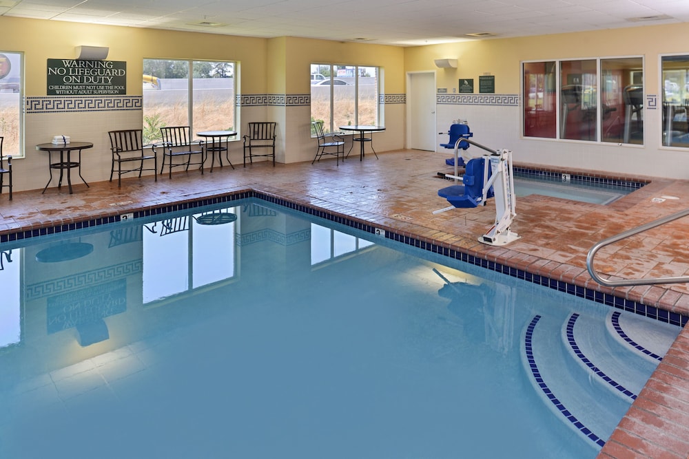 Holiday Inn Express & Suites Salt Lake City N Bountiful - photo 26