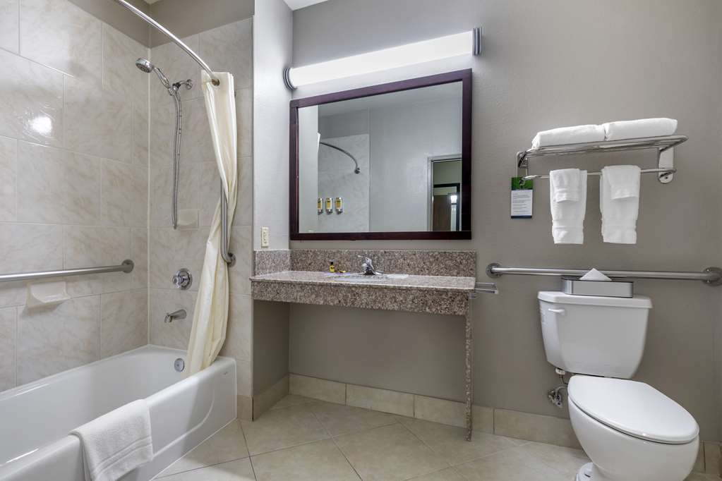 Best Western Plus Mansfield Inn & Suites - photo 34