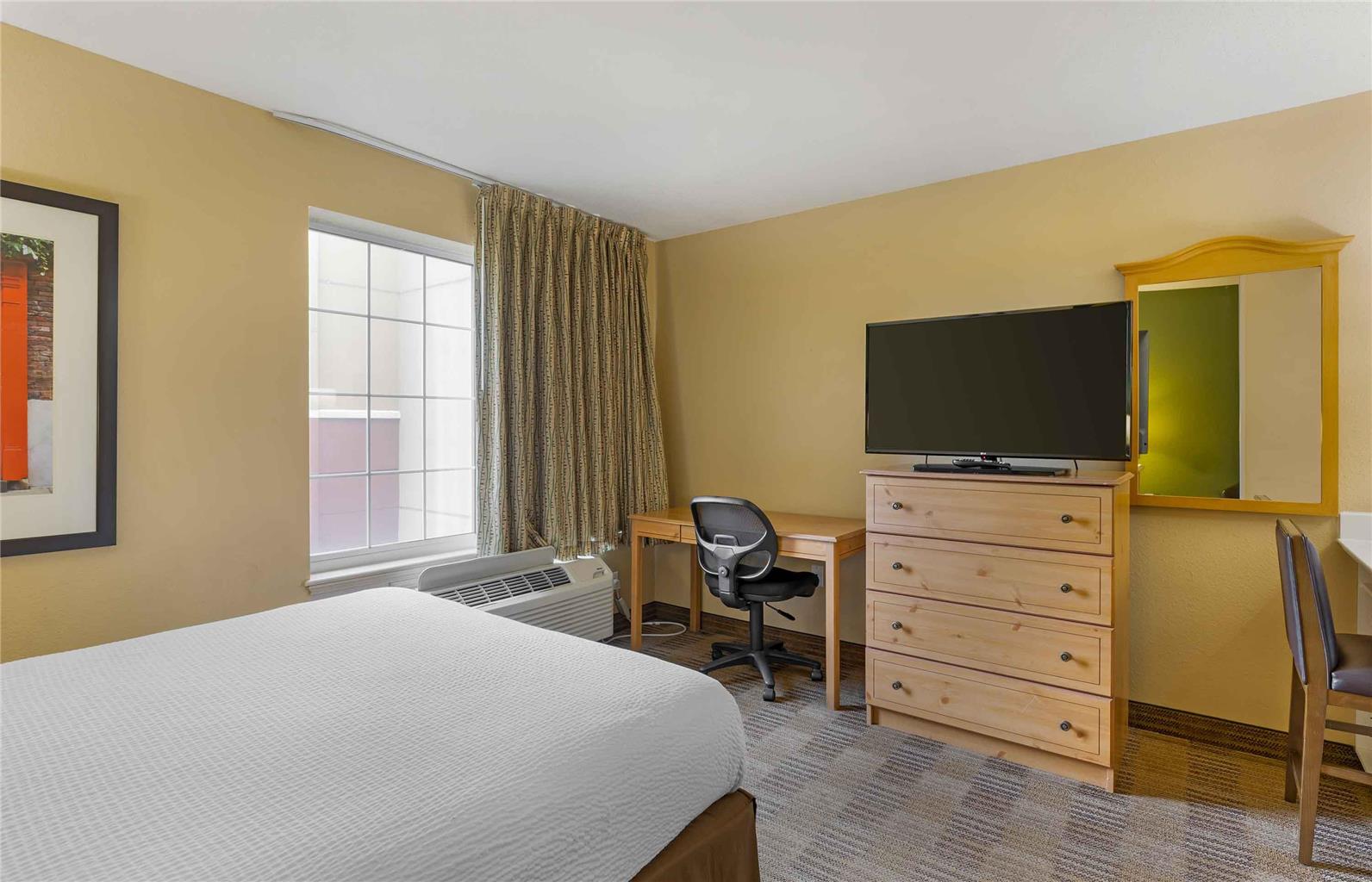 Extended Stay America Suites Orange County Cypress - photo 13