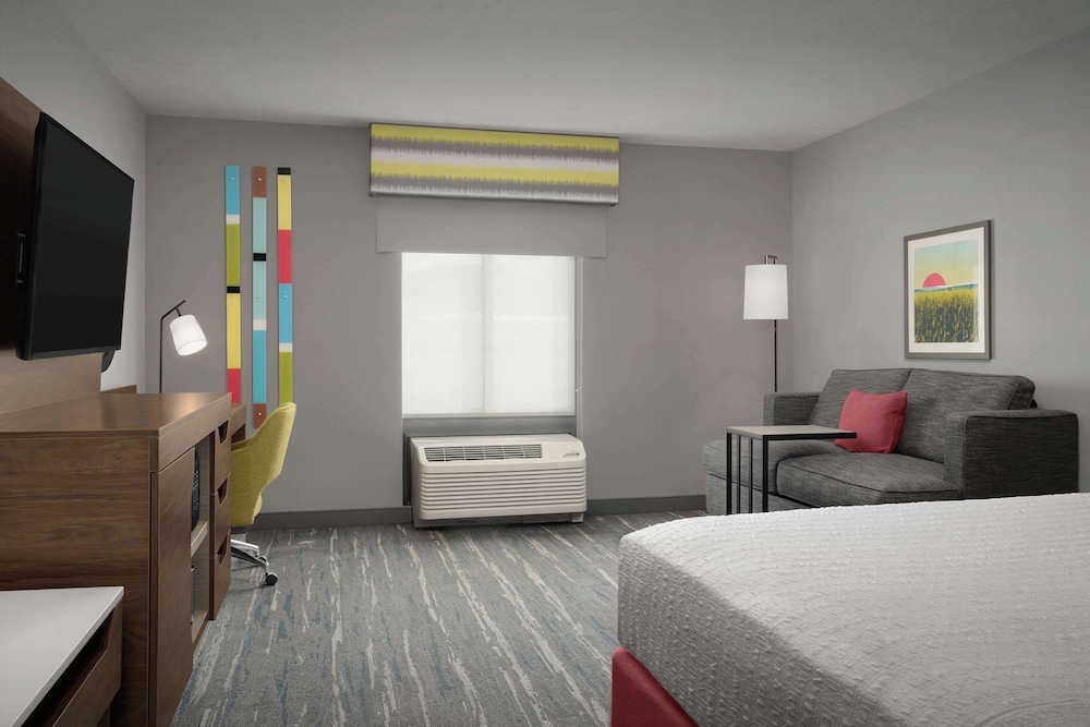 Hampton Inn Waterloo Cedar Valley - photo 27