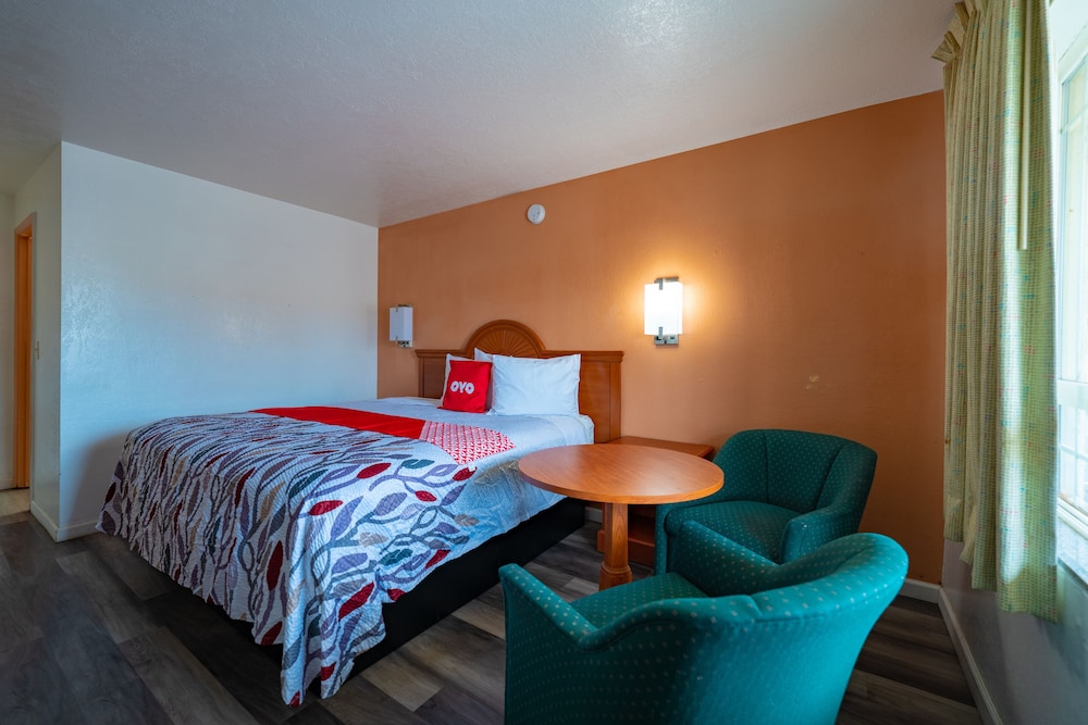 Budget Inn Madras - photo 20