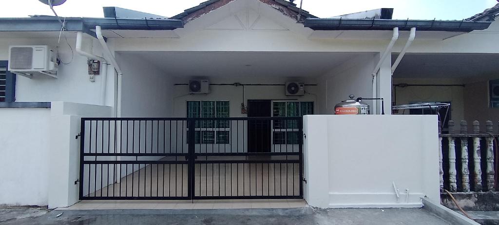 D'Baby Homestay — 5-Star Luxury Hotel in Kuching, Malaysia