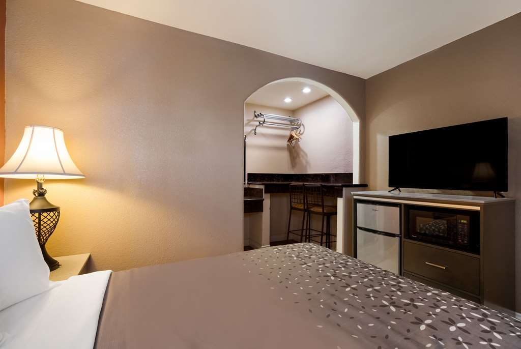 Rodeway Inn near Coachella - photo 24