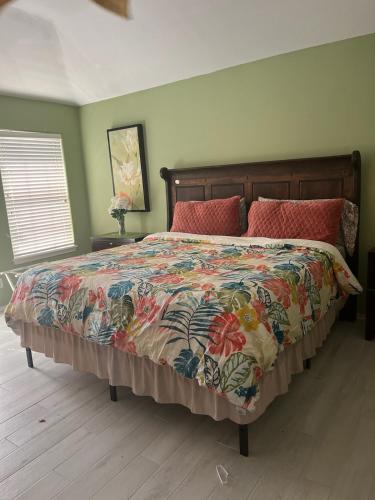BlueHeaven Mid island home with Pool close to bay — 4-Star Luxury Hotel in South Padre Island, United States