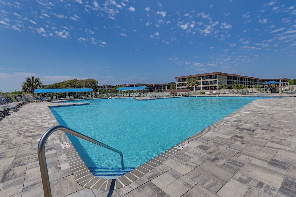 Walk to Beach: Resort Perks at Hilton Head Condo - photo 22