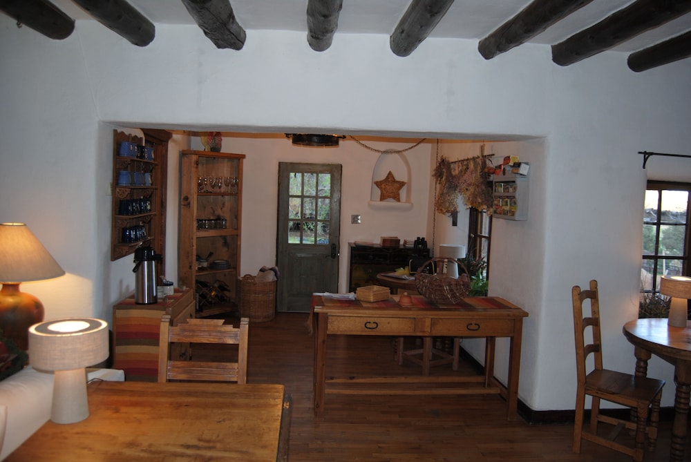 Old Taos Guesthouse B&B - photo 26