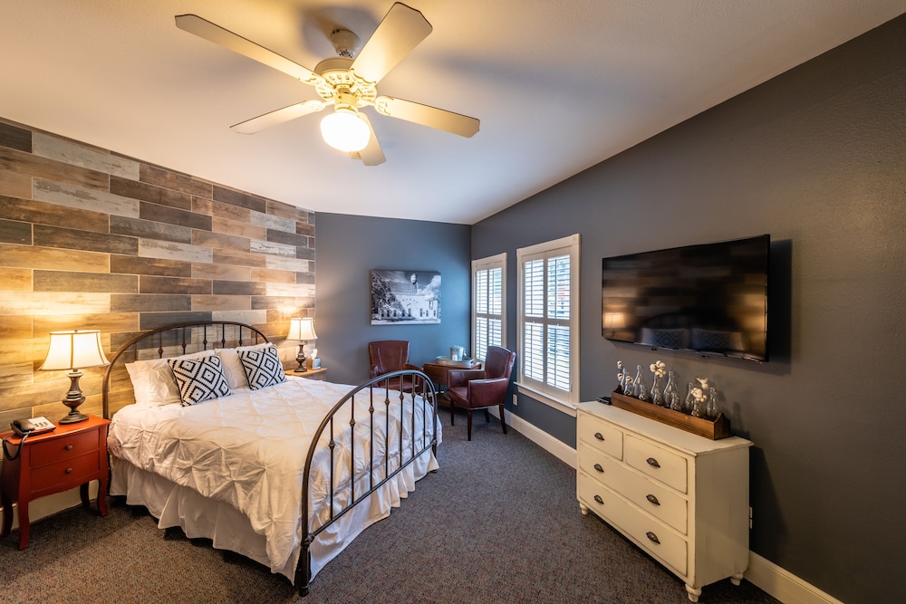 Gruene River Hotel & Retreat - photo 27