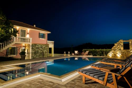 Villa Athinais — 4-Star Luxury Hotel in Lixouri, Greece