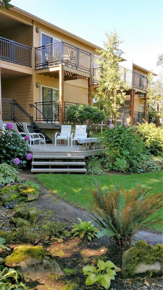 Lewis River Inn - photo 46