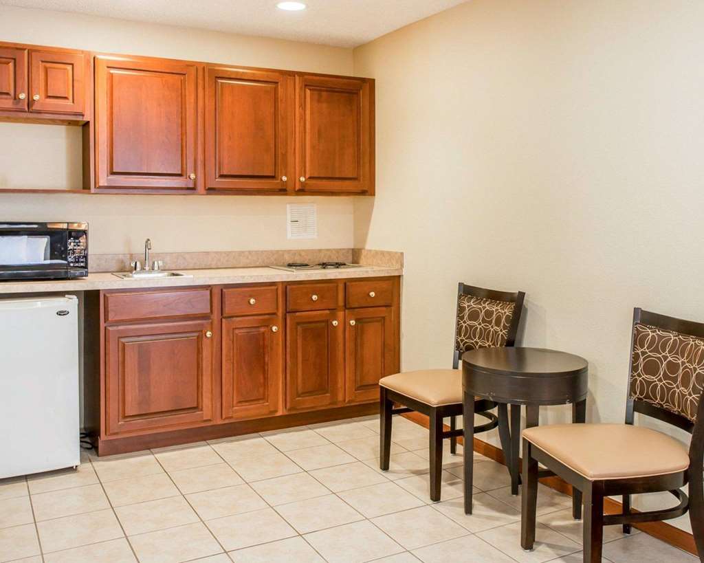 Quality Inn & Suites Niles - photo 48