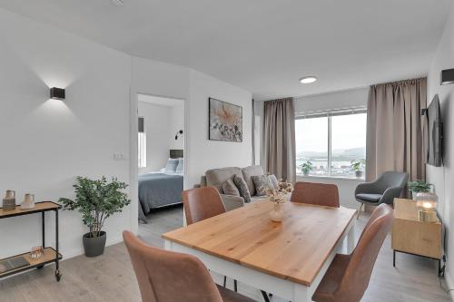Lovely 1 Bedroom Apartment Perfect Panorama View