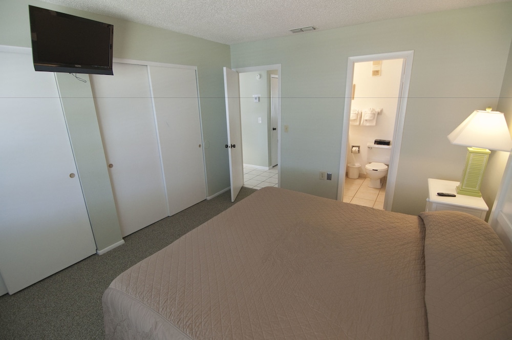 Lago Vista Resort - photo 5