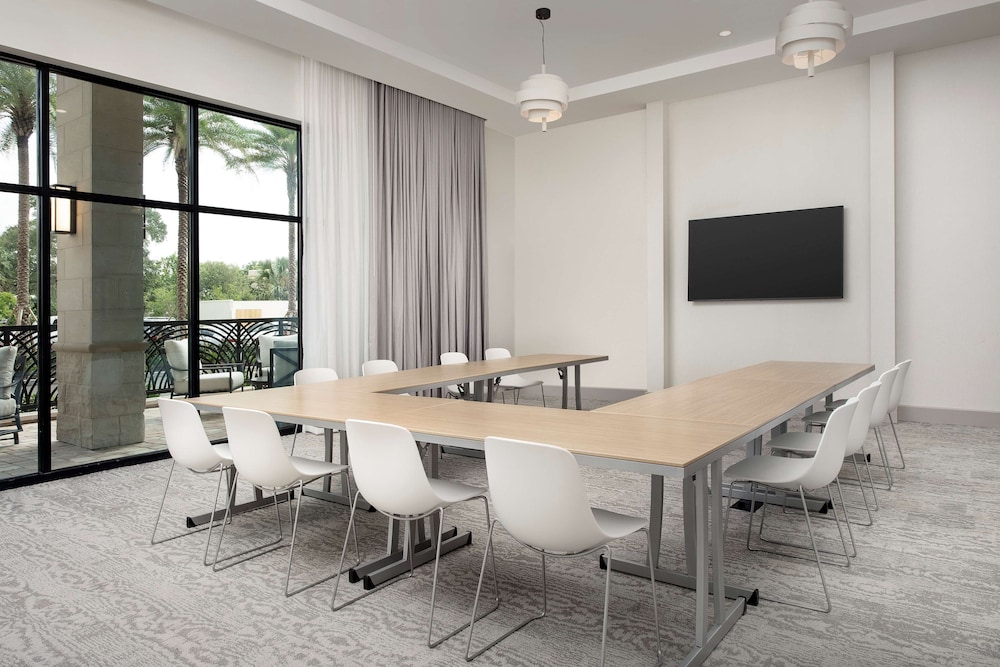 Home2 Suites by Hilton Orlando Downtown - photo 42