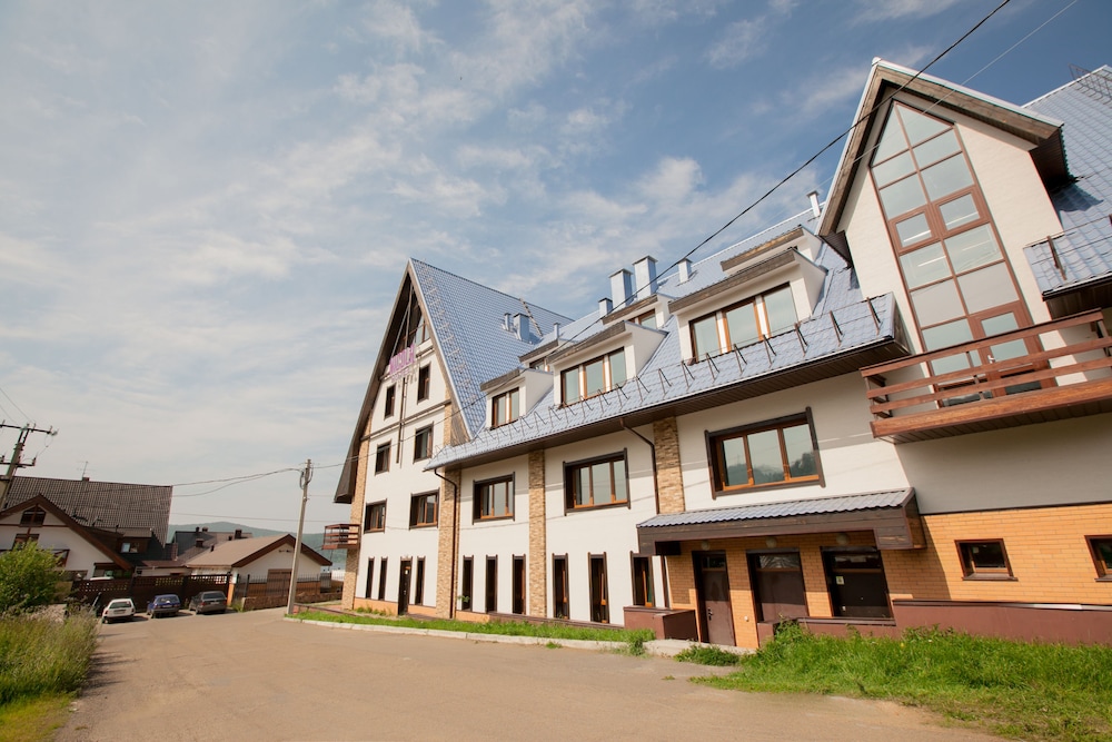 Nicola Hotel in Listvyanka, Russia