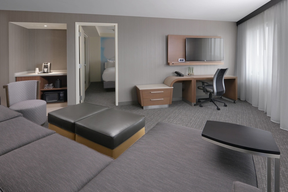 Courtyard by Marriott Austin Pflugerville and Pflugerville Conference Center - photo 6