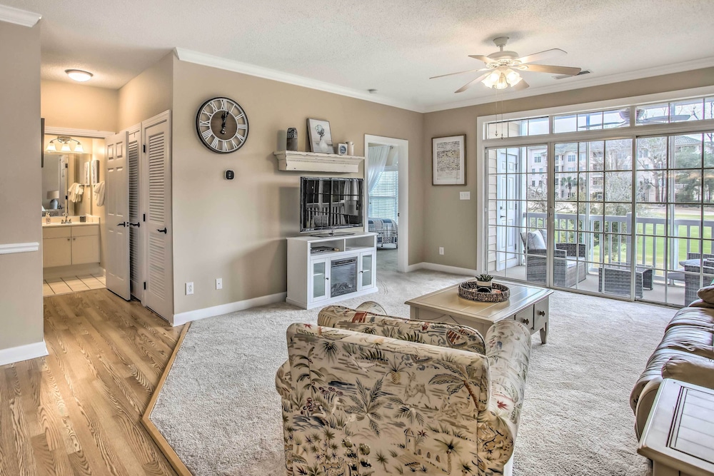 Pool Beach & Golf: Barefoot Resort Condo - photo 5