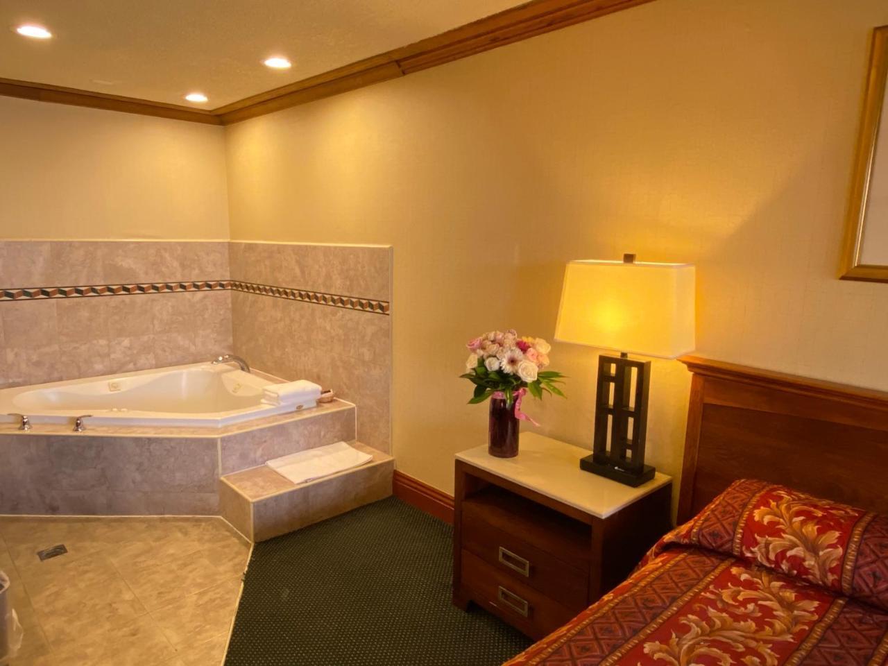 New Century Inn - photo 15