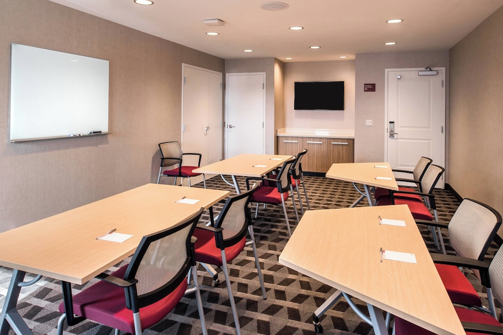 TownePlace Suites by Marriott Merced - photo 40