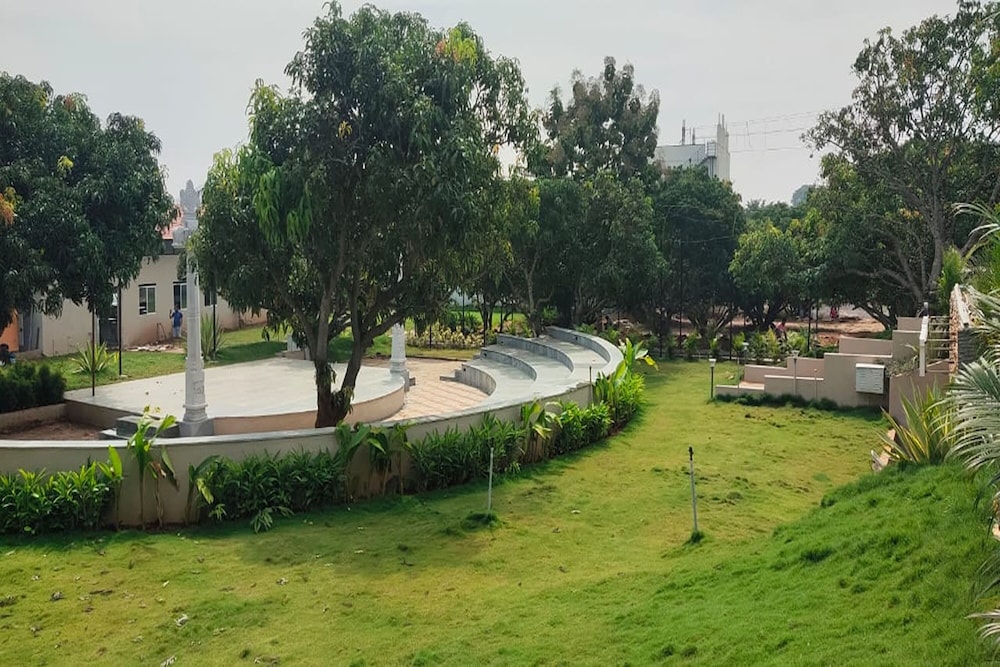 Dundi Mango Mist Resort — Tumkur