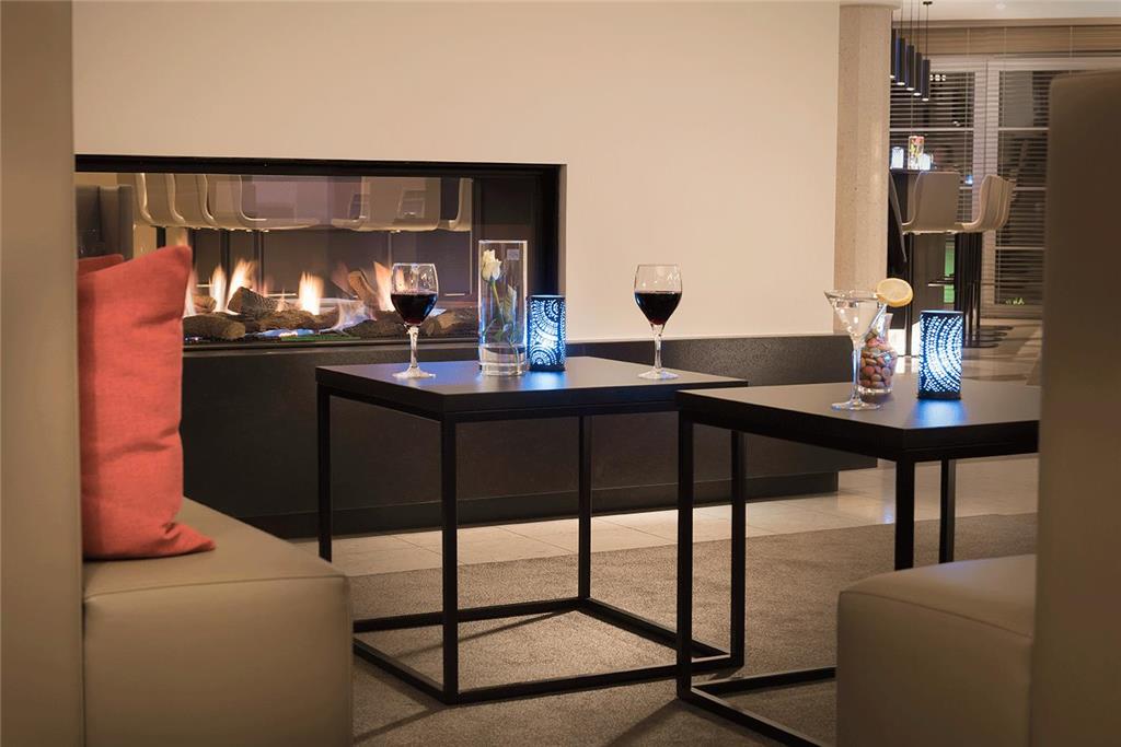 Hotel lobby with fireplac