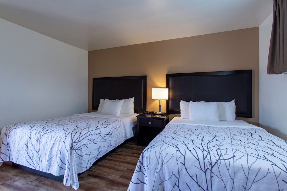 Uptown Inn - photo 10