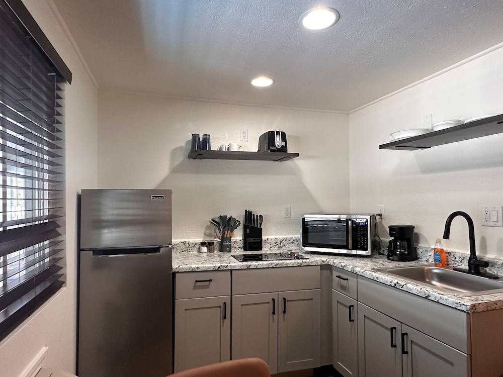 Alhonna Resort LLC - photo 121