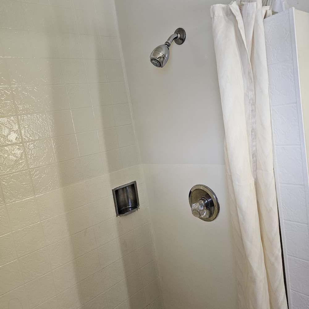 Home Motel Abbotsford - photo 34