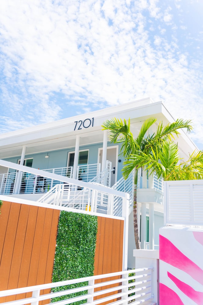 The Saint Hotel - photo 203