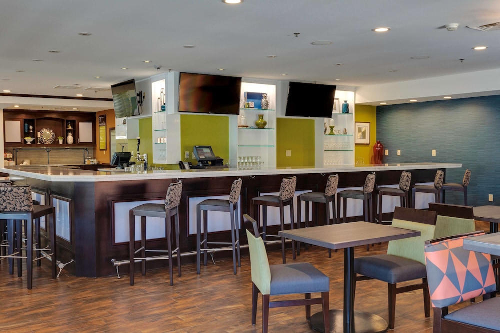 Hilton Garden Inn South Bend - photo 38