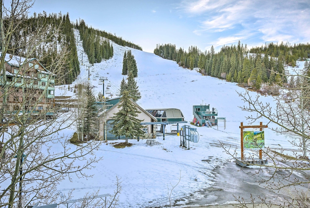 Cozy Ski InandSki Out Winter Park Resort Condo - photo 17