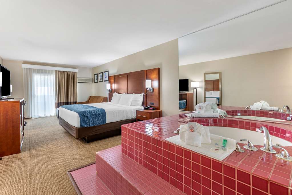 Comfort Inn Escondido San Diego North County - photo 13