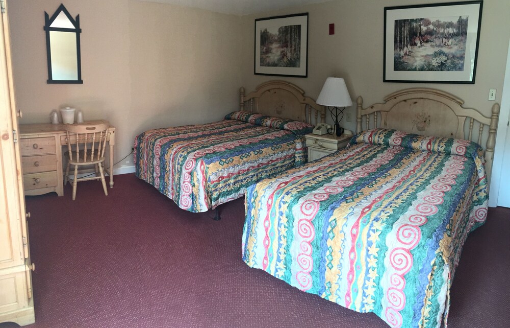 The Mountaineer Inn at Stowe - photo 18