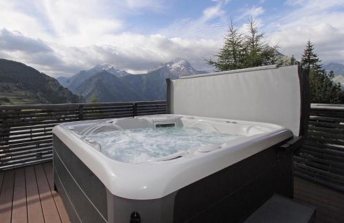 Chalet Sno Lodge — 4-Star Luxury Hotel in Les Deux Alpes, France